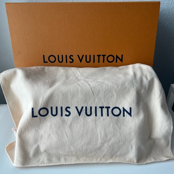 Louis Vuitton Multi Pochette Accesories - Picture 2 of 8